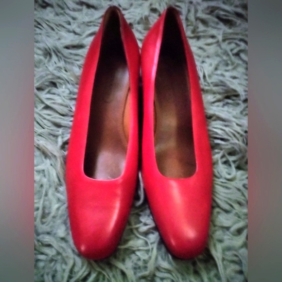 Coach red shoes - Picture 1 of 3